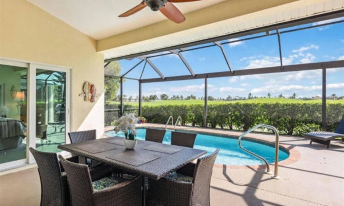 Falcons Glen House | Modern 3-bdrm golf villa with private pool in Falcons Glen, Lely Resort Naples