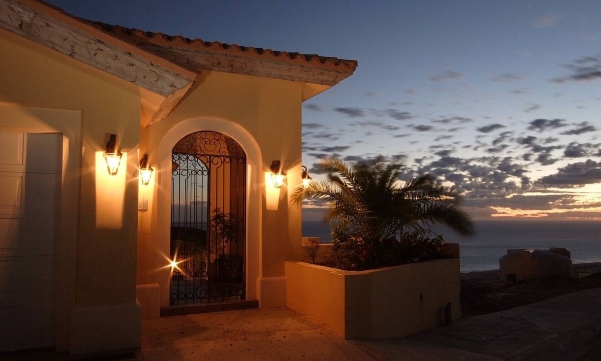 Paraiso Escondido Villa | MonteCristo 3-bedroom villa in Cabo San Lucas many weeks avail, see my Ad below