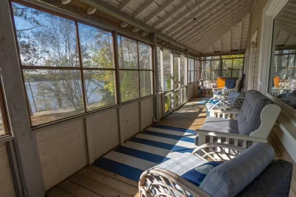 Bala Cottage | Moon River Main 7 Sum