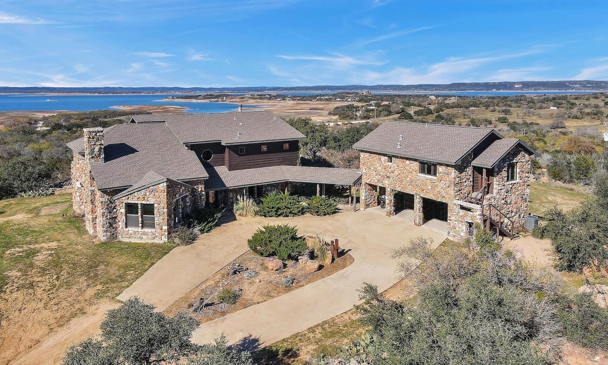 Burnet House | Moonstone Mountain