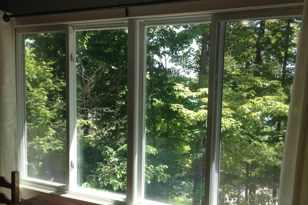 North Hatley House | North Hatley Private Serene one Bedroom Chalet ten Minute Walk From Village