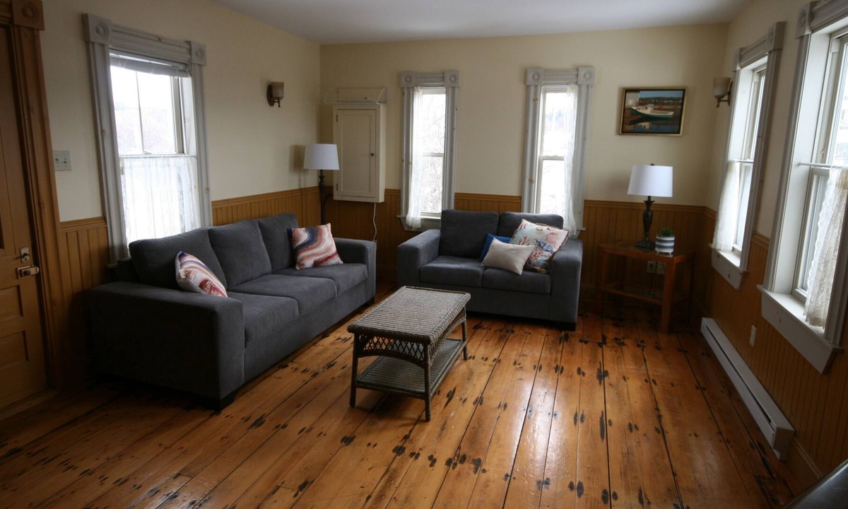 Indian Harbour Cottage | Oceanfront Cottage - 1 minute from Peggy's Cove