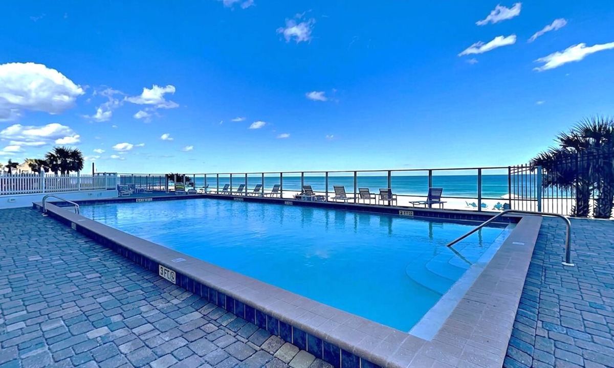 Ormond-by-the-Sea Condo | Oceanside Retreat 804 | Pet-Friendly with Community Pool + Just Steps From the B
