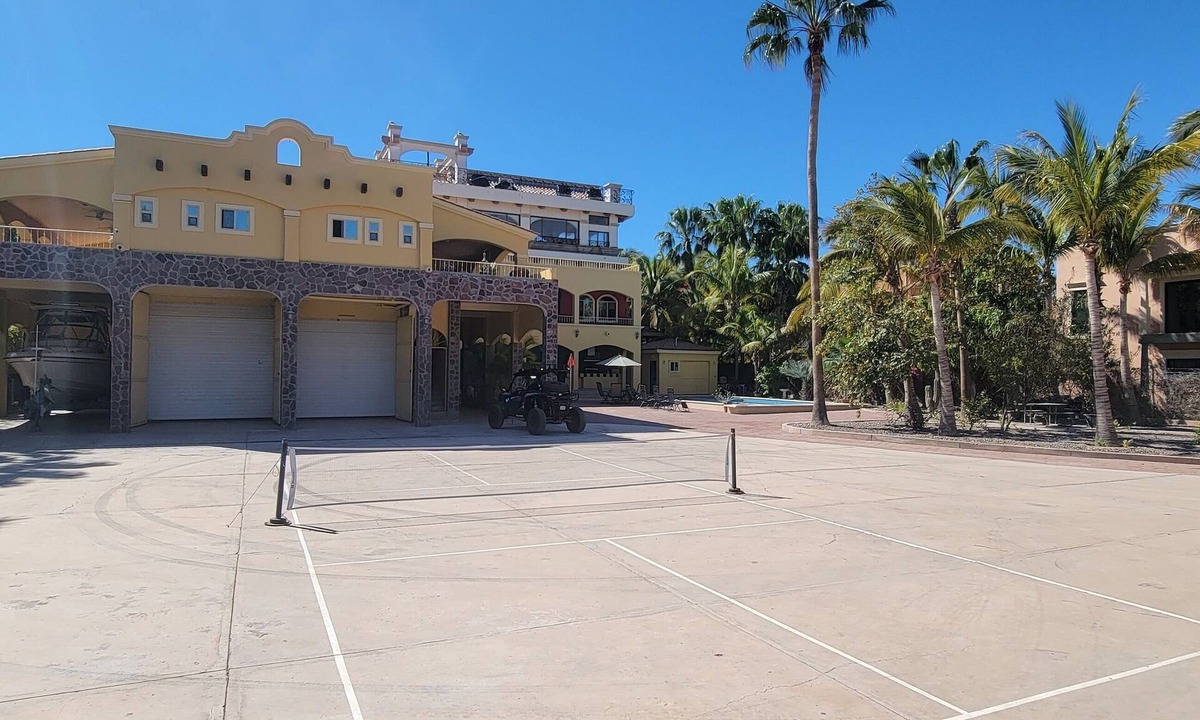 Loreto House | Oceanview Getaway, Large Beach House w/Pool, Hot Tub & 2 Kitchens