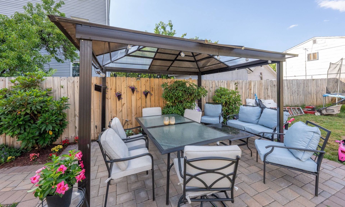 Plainfield House | Plainfield Retreat Near NYC-Travel Nurse Friendly