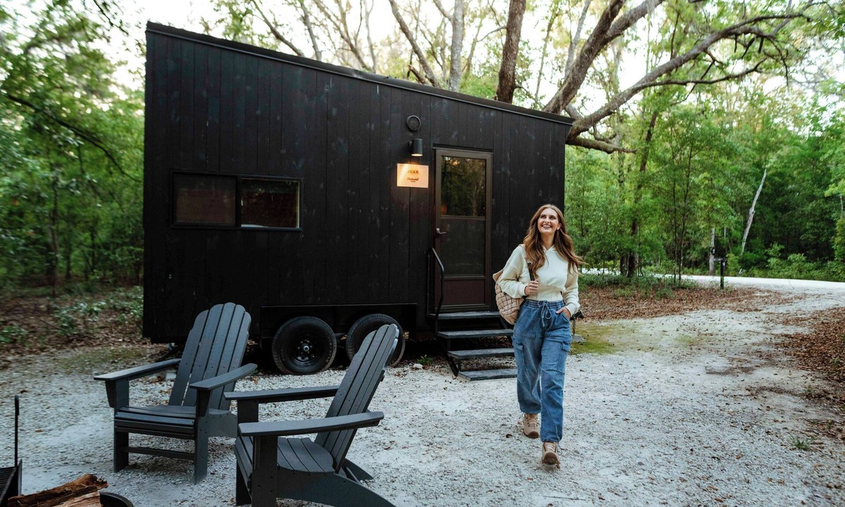 Gilchrist County Cabin | Postcard Cabins Gilchrist Springs, Outdoor Collection by Marriott Bonvoy