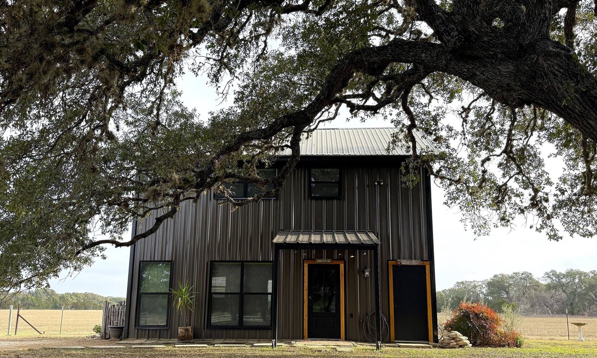 Pipe Creek Cabin | Private, cabin with endless Hill Country views. Horse & dog friendly!