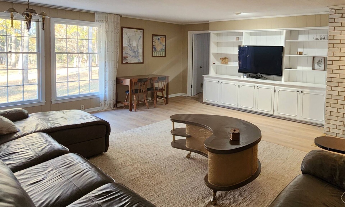 Tignall House | Relax with the whole family at this peaceful stay.