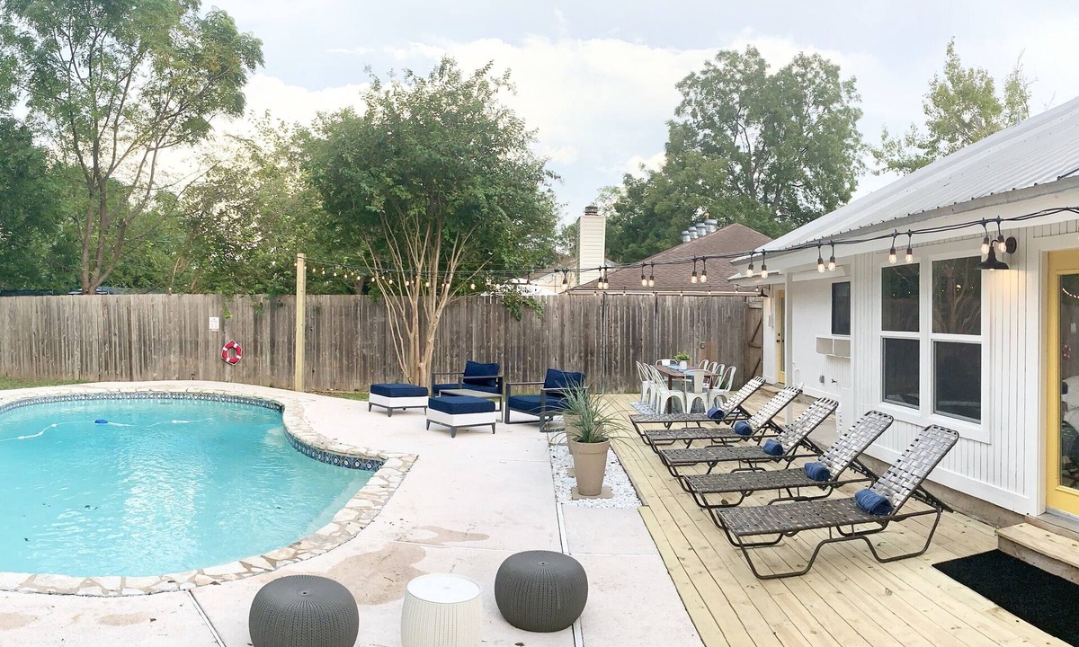 Pflugerville House | Relaxing Creekside Luxury Retreat w/Private Pool + Hot Tub