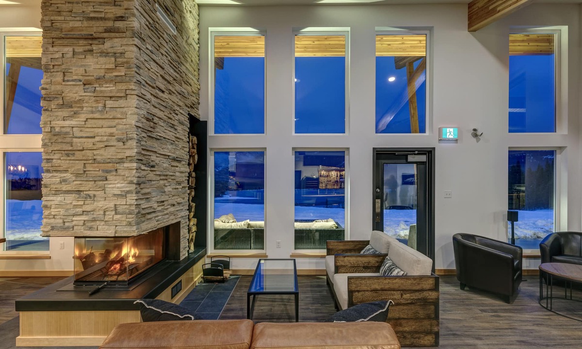 Usk House | Remote Luxury Waterfront Mountain Estate