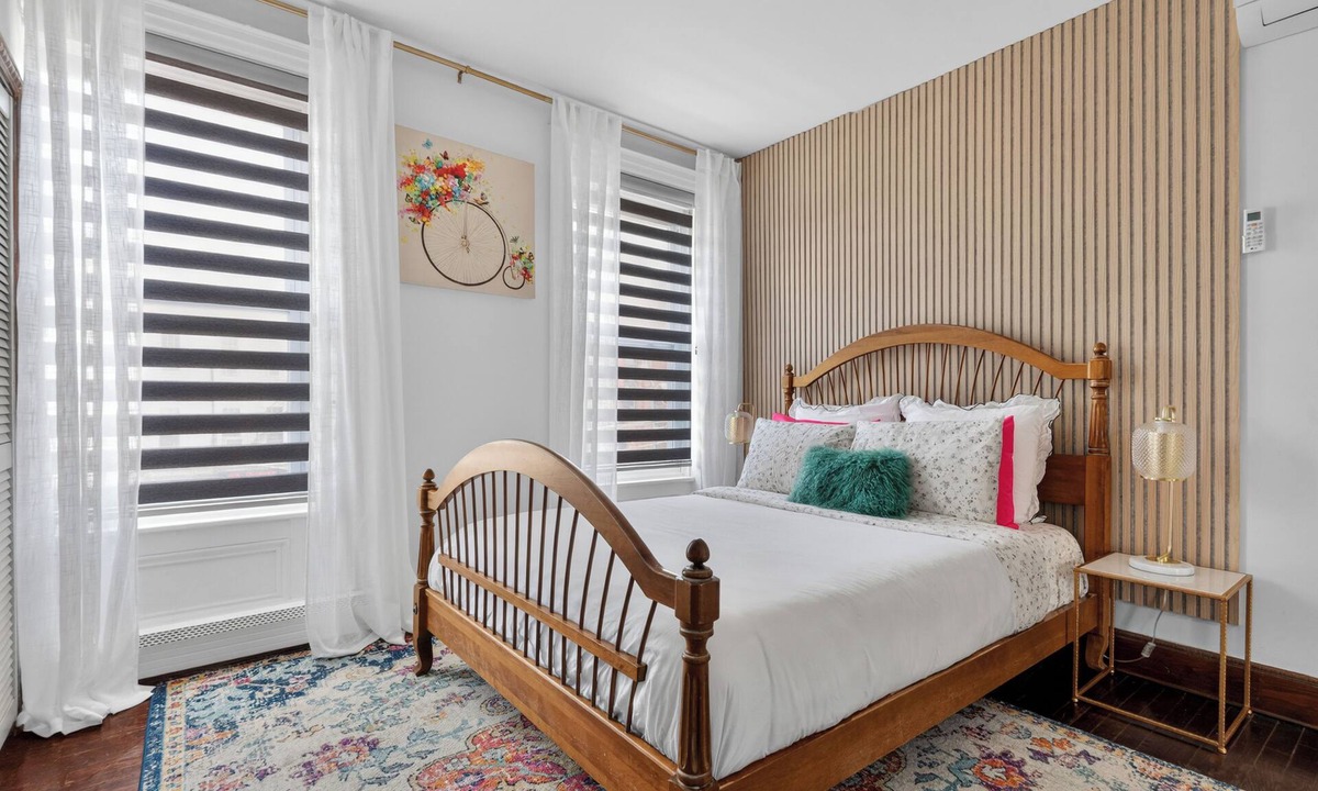 Communipaw Apartment | Serene 1-bedroom apartment with AC in Jersey City
