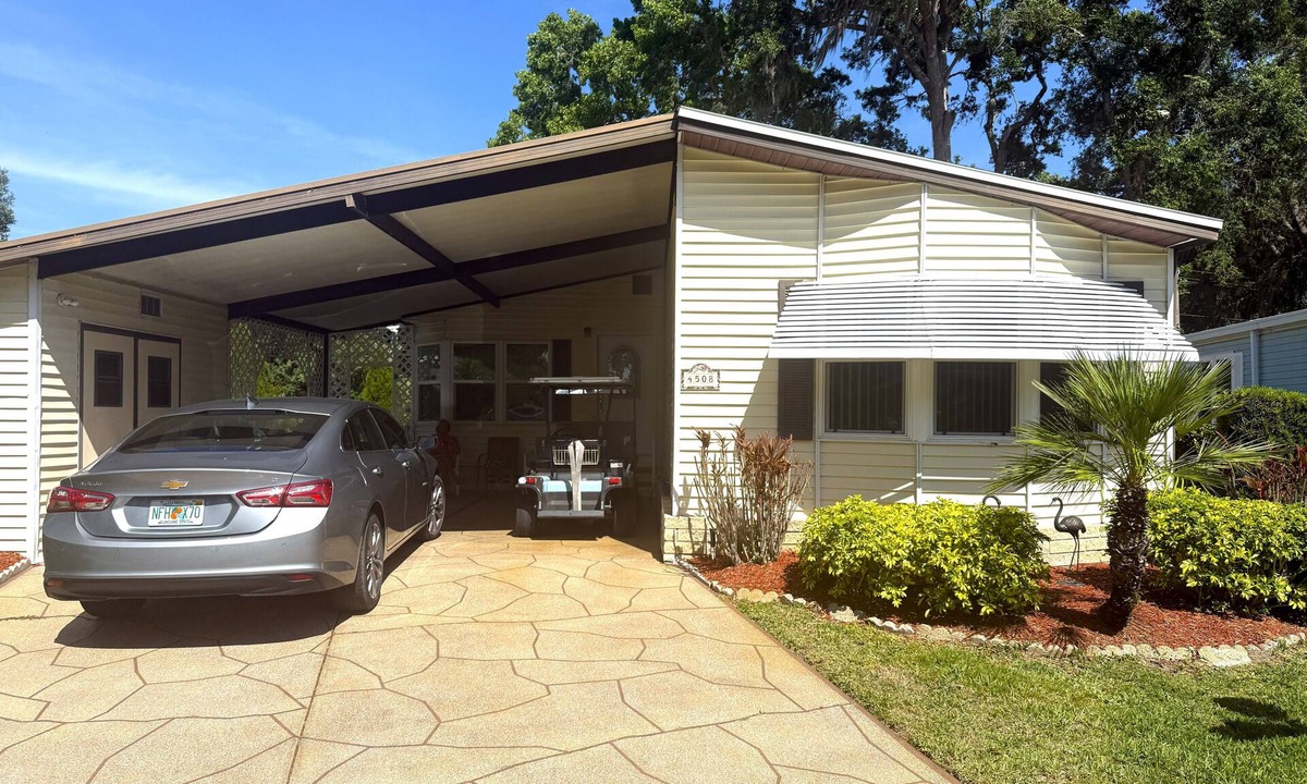 Fussels Corner House | Spacious 2 bedroom, 2 bath bungalow with all the amenities in Schalamar Creek