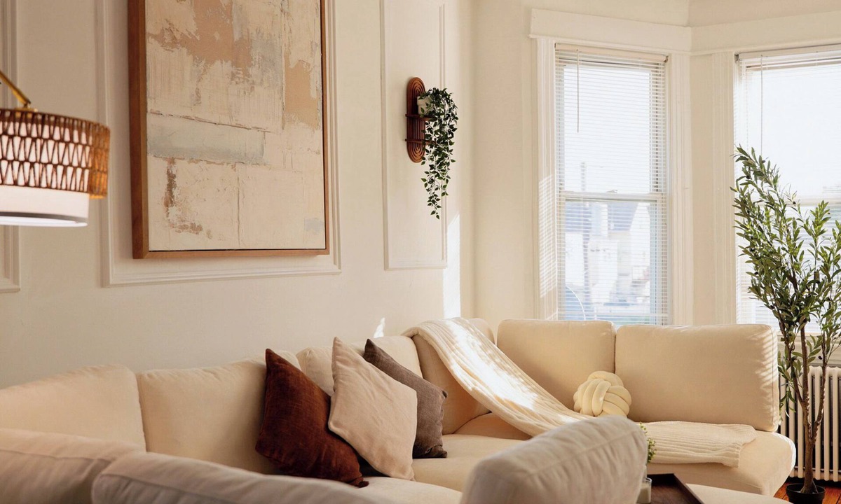 Bayonne Apartment | Spacious 3BR Near NYC & MetLife with 5 Beds, 2 Free Parking & Fast WiFi