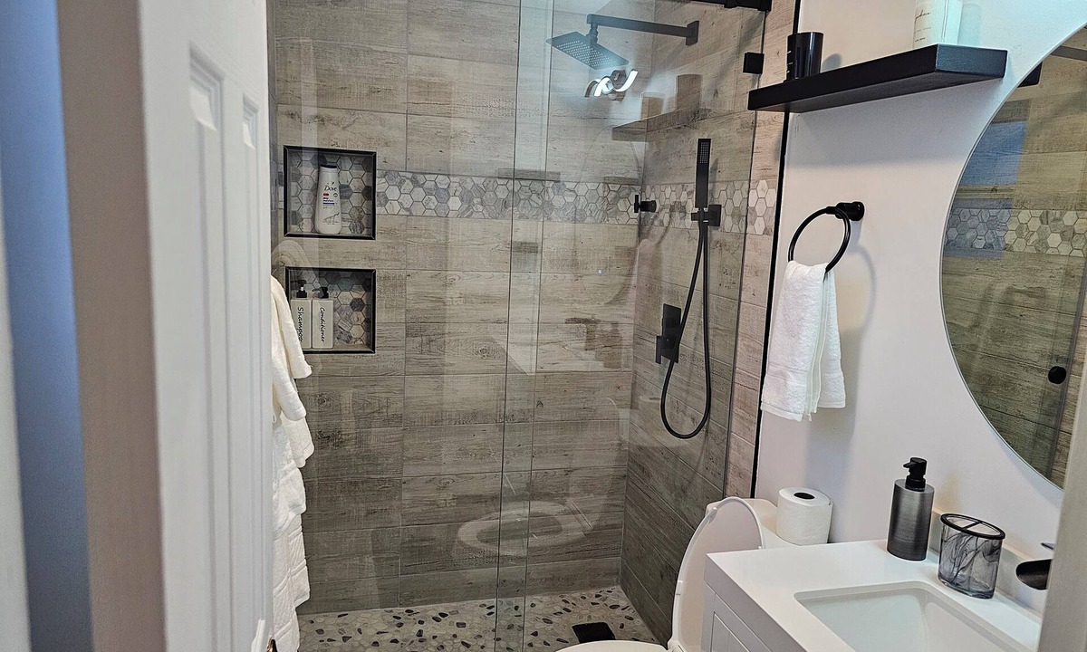 Lauderdale Lakes House | Spacious 4-bedroom house in charming Lauderdale Lakes with WiFi, AC