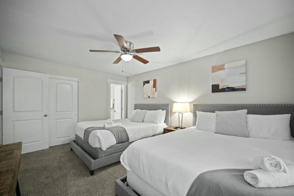 Arlington Apartment | Spacious and Stylish Apartment right near ATT Stadium