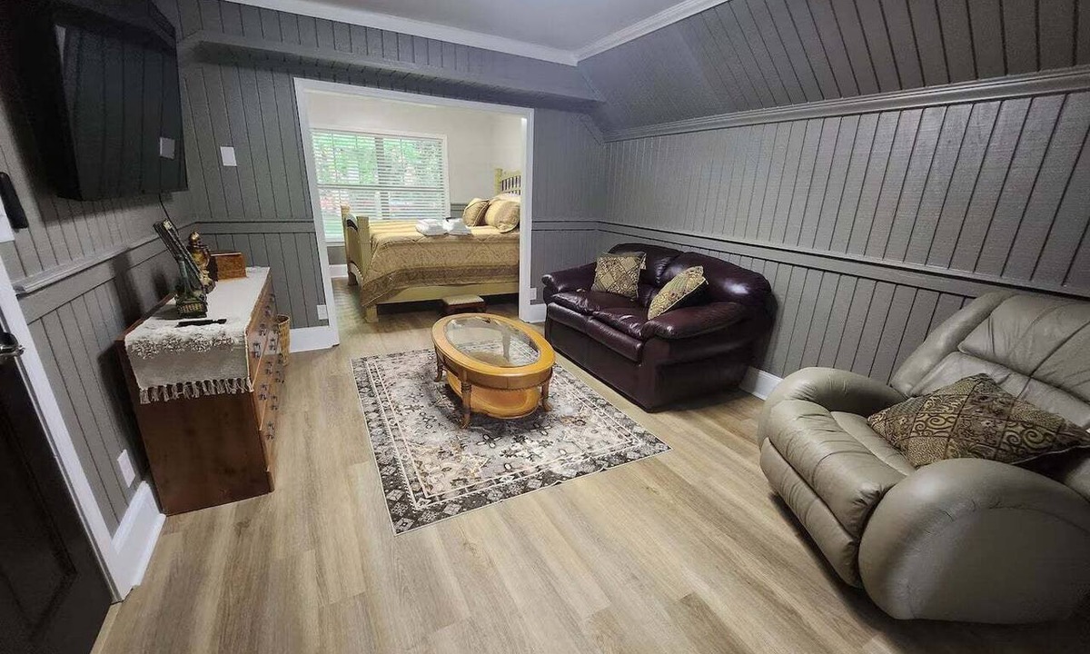 Fairburn House | Spacious Fairburn Stay with Backyard and Games
