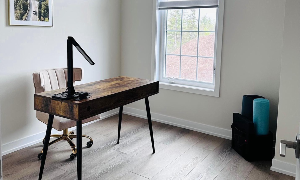 Oakville House | Spacious Newly Built 4BR Townhouse in Oakville
