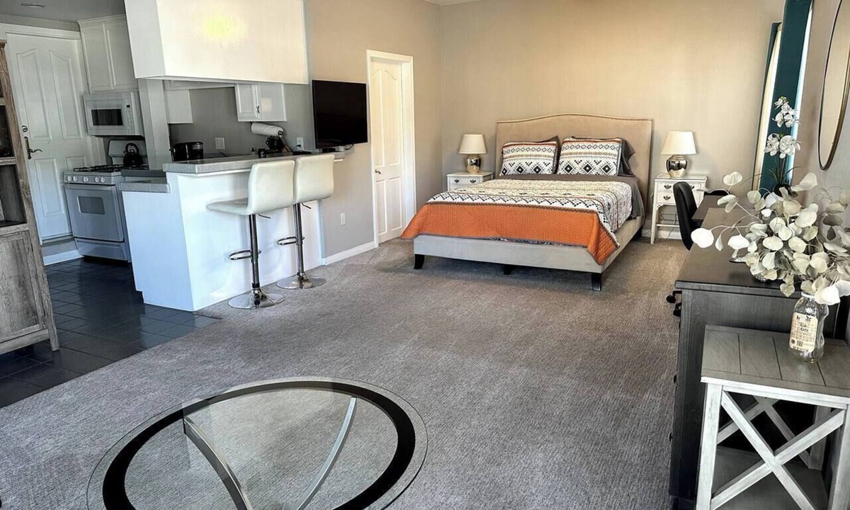 The Strand Apartment | Studio Steps To The Sand - Spacious, Clean, Cozy