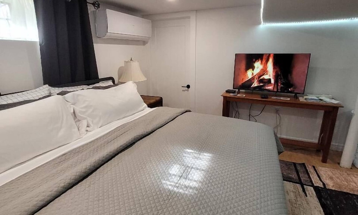Grand Barachois Apartment | Studio Suite in the famous beach coast of NB. Only 2 Km from Parlee Beach!