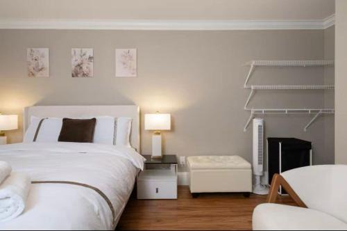 Kerrisdale House | Stylish Home in Van West Side Near YVR&DT