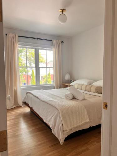 St. Clair Apartment | Sun-Filled Century Home