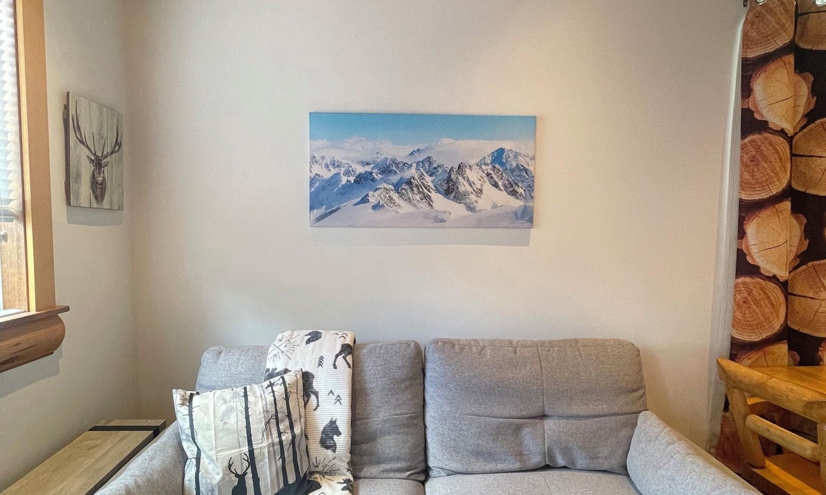 Cumberland County Ski Chalet | Sutherlands Lake Chalet, the perfect getaway from the everyday!