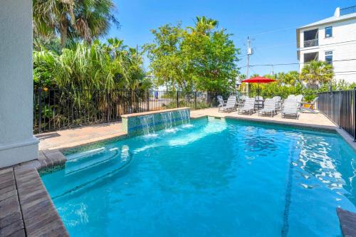 Frangista Beach House | The Adonis