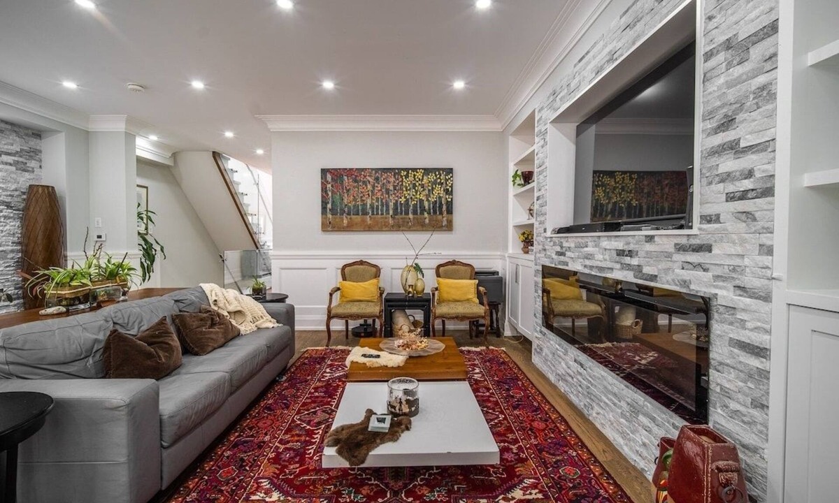 Fallingbrook House | The Bluffs-4 Bedrm, BBQ, Games, WiFi, Free Parking