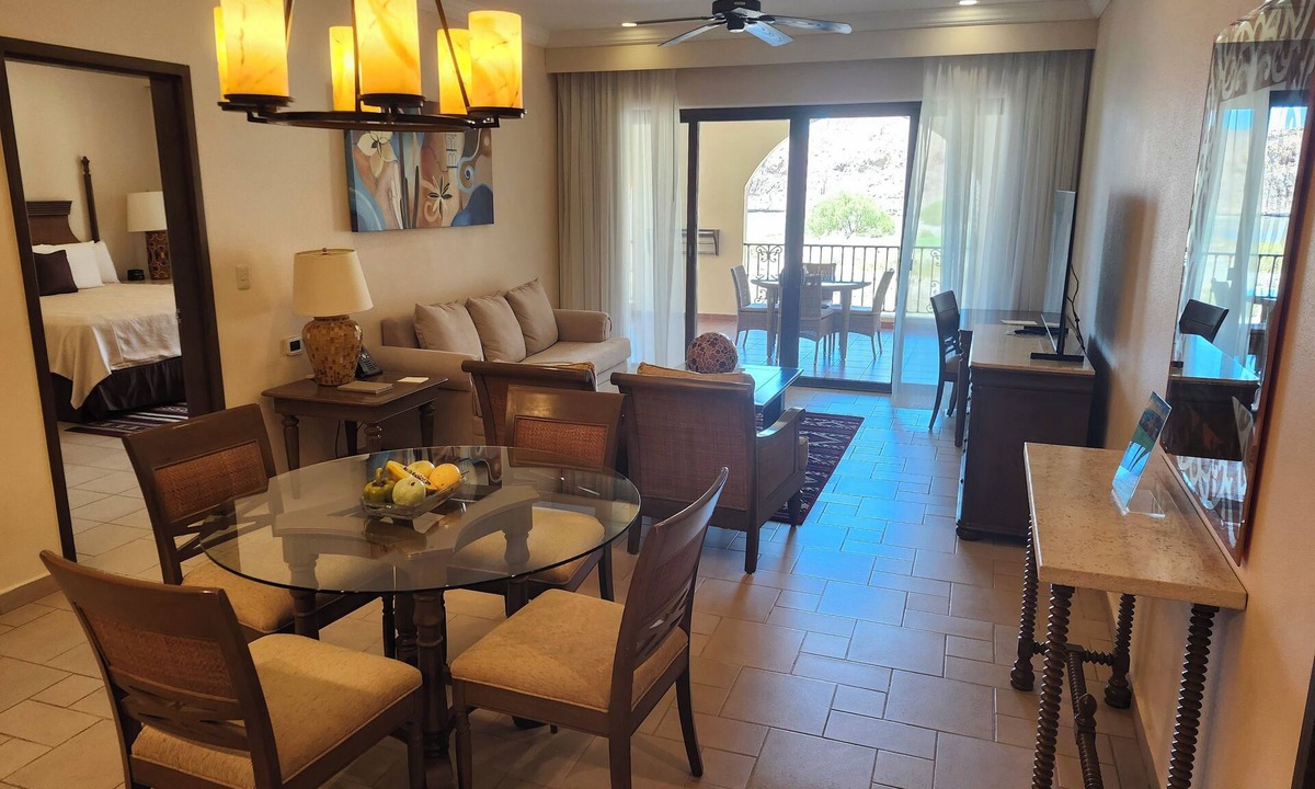 Loreto Resort | Tranquil 2 bedroom, ocean view resort in Ensenada Blanca at Villa del Palmar.