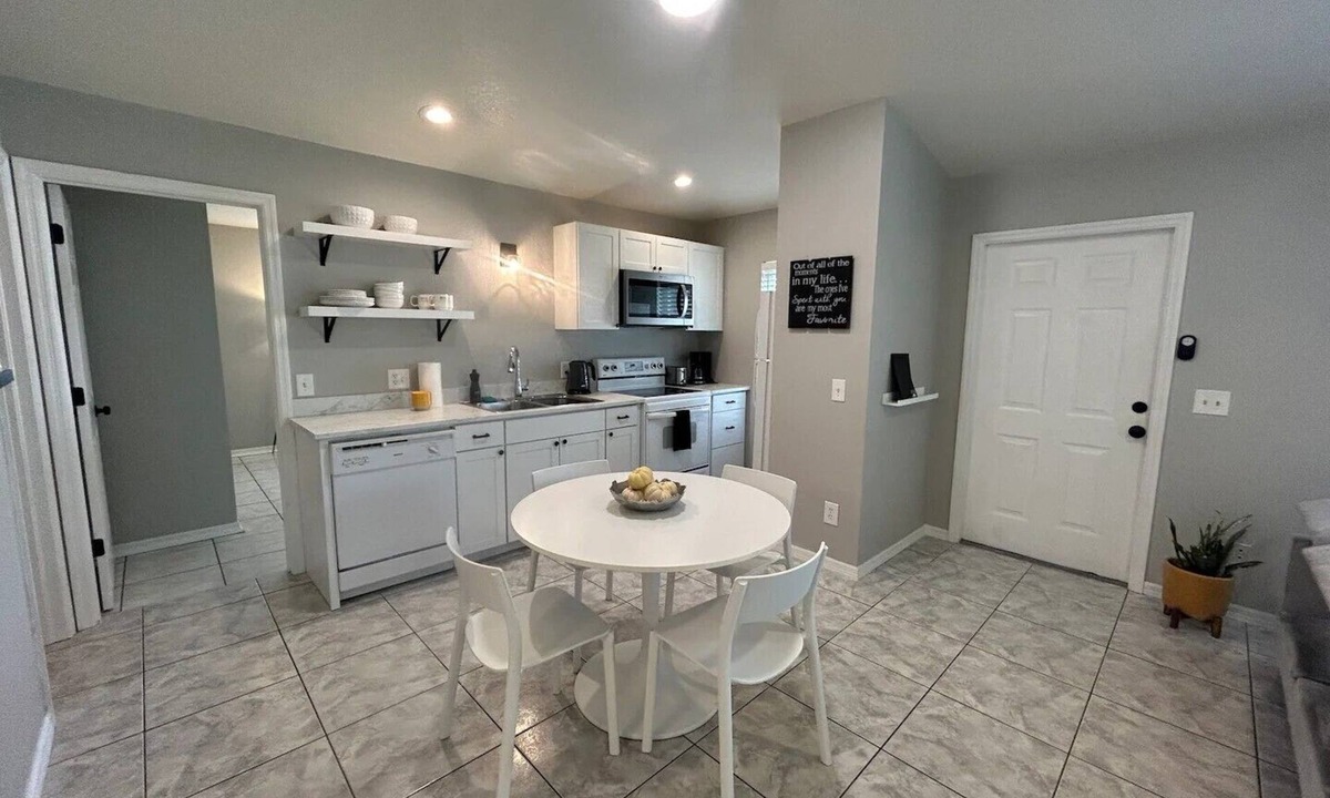 Rotonda Heights Condo | Tranquil 2 BR/2 BA condo in Rotonda West with screened lanai, and canal