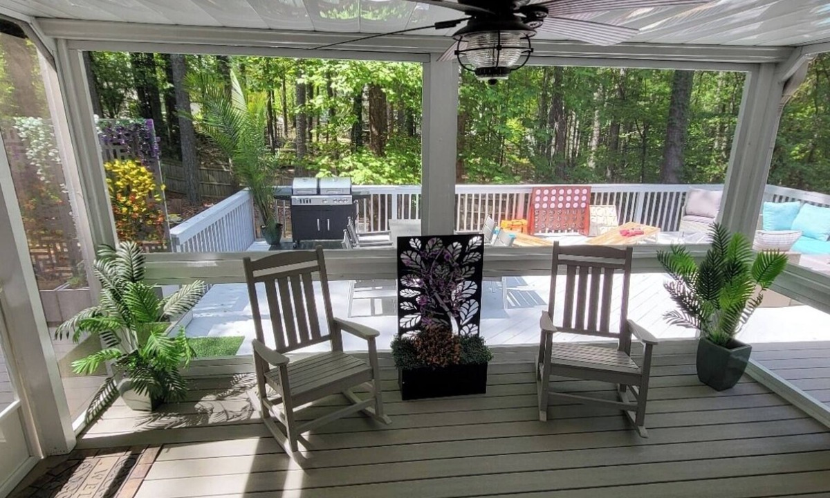 Suwanee House | Tranquil Oasis w/Firepit-Ambient-Lights-Stargazing Flexible Lease - Flex Leasing