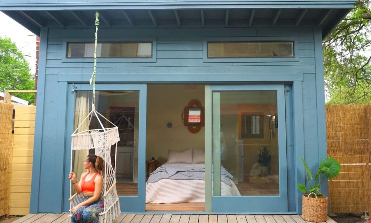 University Hills and Windsor Park House | Tranquil Zen Cove guest house w/backyard garden- 5 mi from DT!