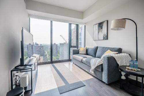 Bloor-Yorkville Apartment | Traveller home in centre Toronto