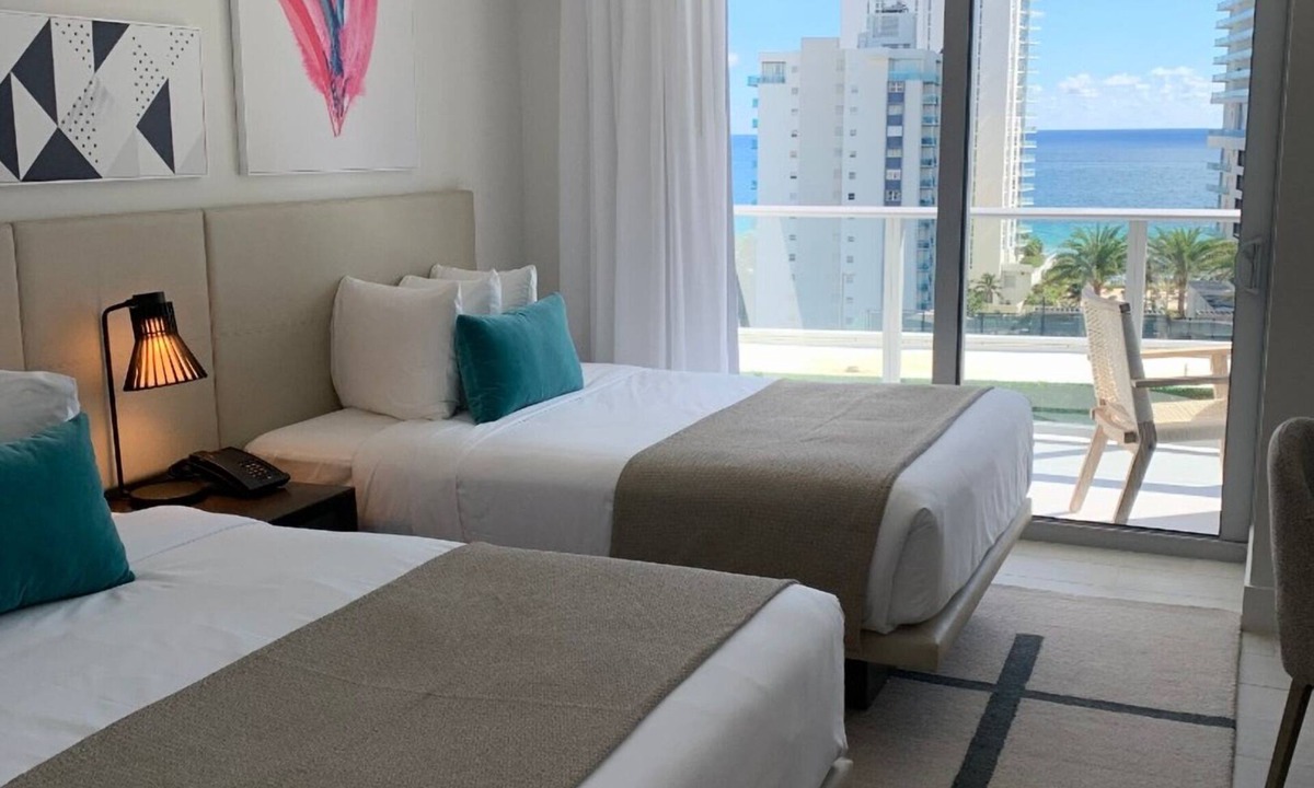 Hollywood South Central Beach Apartment | Vacation Starts Here! 4 Spacious Units, Pool, Close to Golden Beach