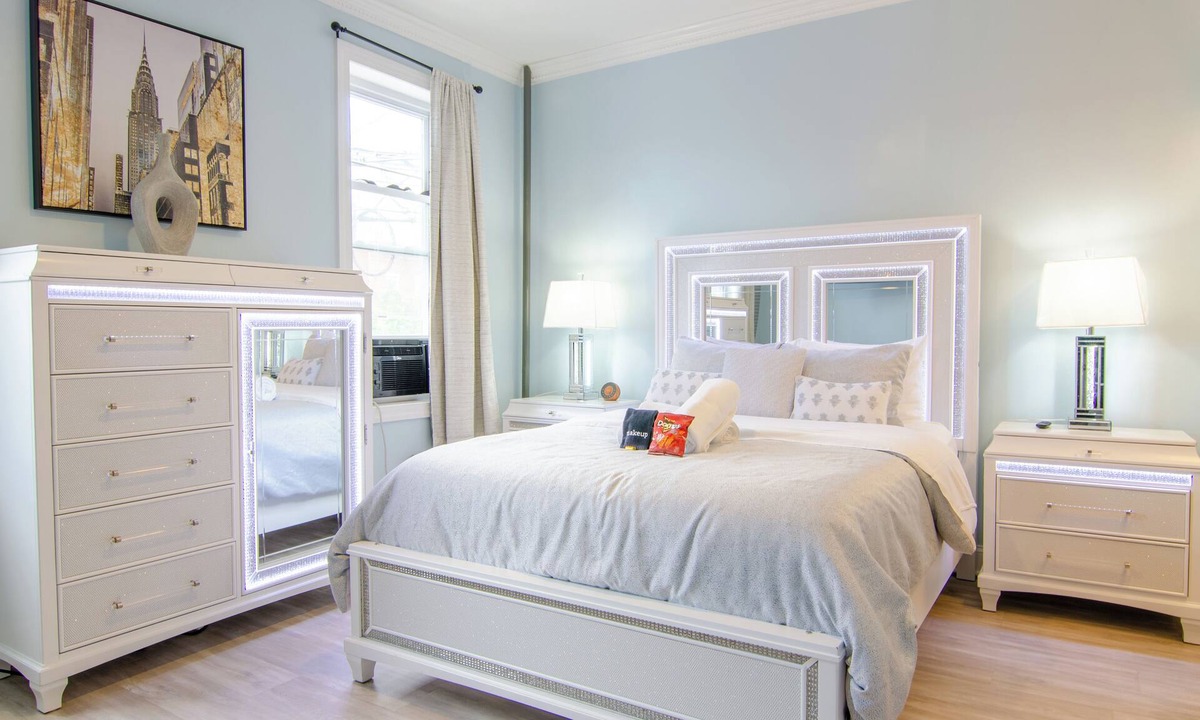 Union City Apartment | WORLD CUP + minutes to NYC