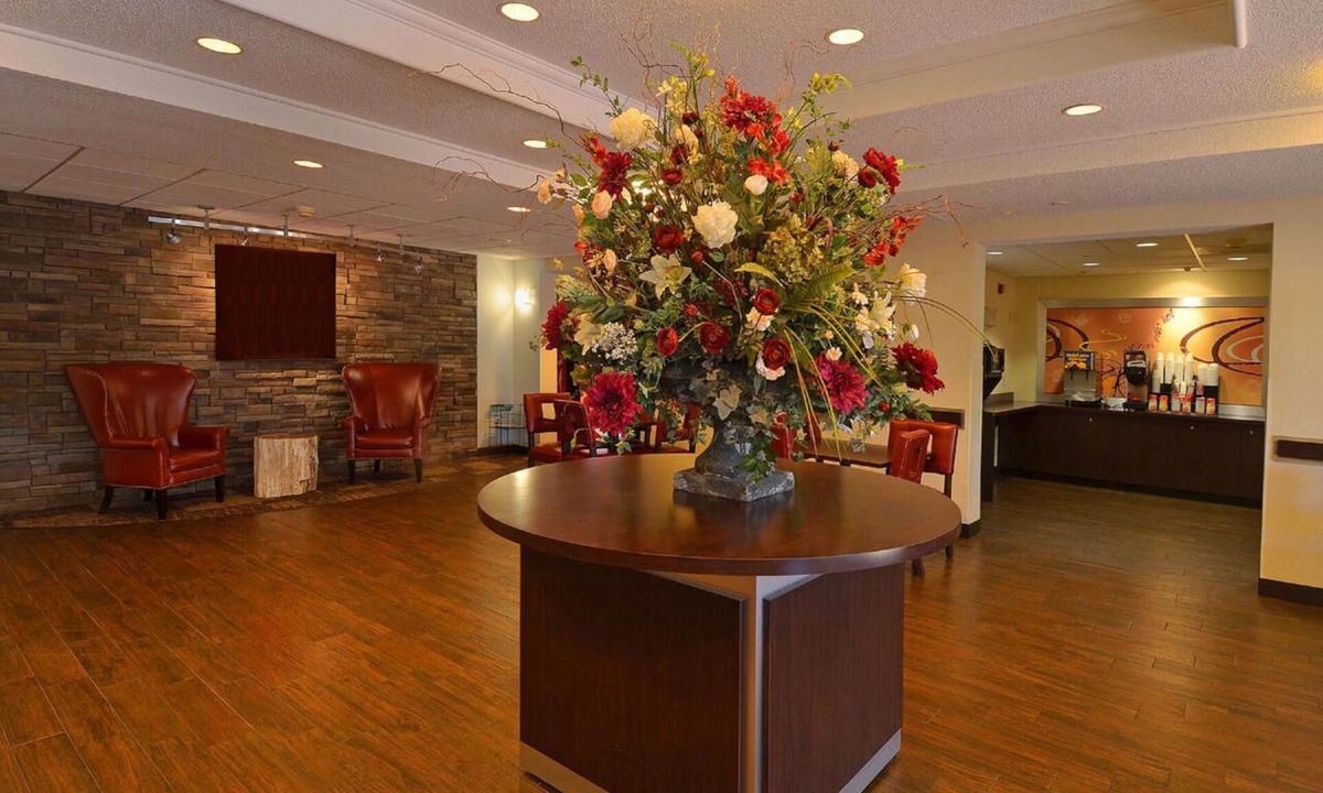 Near East Side House | Your Escape Awaits! Affordable Stay with Pool, Close to The Alamo!