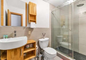 Beautiful 1BR In Old City