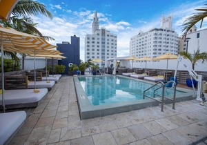 Comfort and Convenience! Outdoor Pool, Pets Allowed, Near Fisher Island Beach!