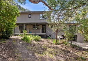 Golf Edge I Backs onto golf course! in Anglesea