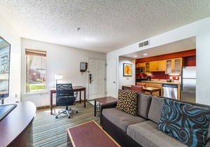 Phoenix Studio Queen Economy in Phoenix