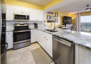 PI 406: Sunset Shores - Take A Look! Perfect Beach Retreat with Beach Service
