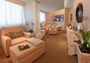 Ultimate Orlando Getaway! Three Elegant City View Units, 2 Pools, Hot Tub