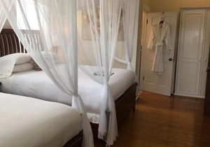 Welcome to Paradise! Lavish and Relaxing 3 Classy Units, Enjoy the On-site Pool!