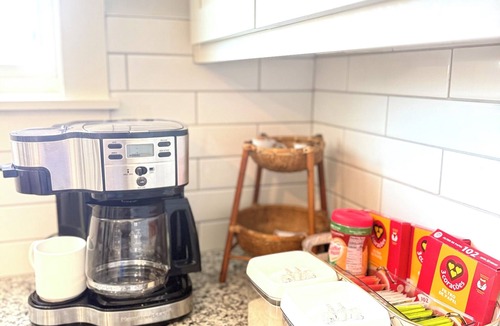 Raytown House | 10 minutes from nearby stadium - 3 bedrooms, 8 guests!