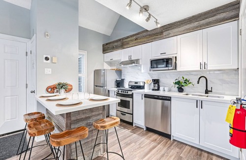 Craigleith Condo | 109 North Creek with Hot Tub and Tennis!