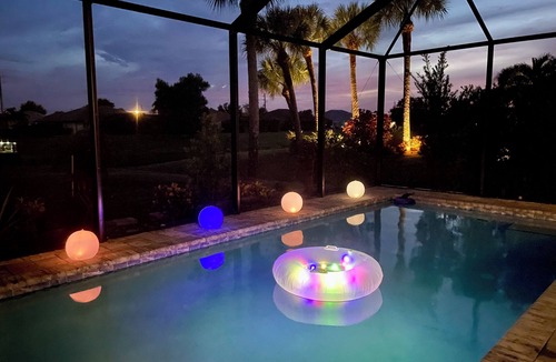 Broadmoor Villa | 15 min. from the beaches, one-of-a-kind, Villa Philippa, modern, south-facing with a view of the canal,
