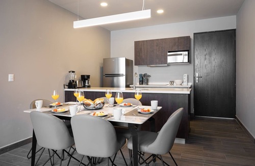Monterrey Apartment | 17th-Floor Huasteca Mountain Views, Roofool & Gym