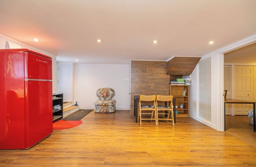 Westmount Apartment | 2 BDRS@ DT,Near 2 metros, Atwater Market,Concordia