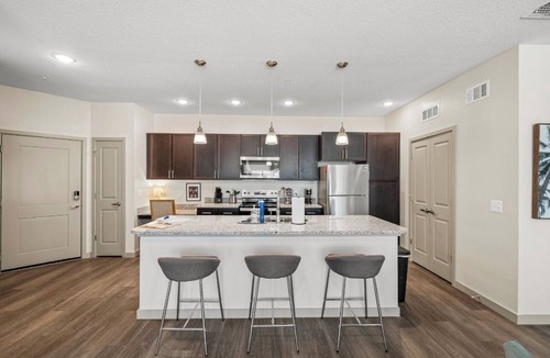 Winter Haven Apartment | 2-bedroom, 2-bath unit offers a family-friendly retreat just mins from LEGOLAND.