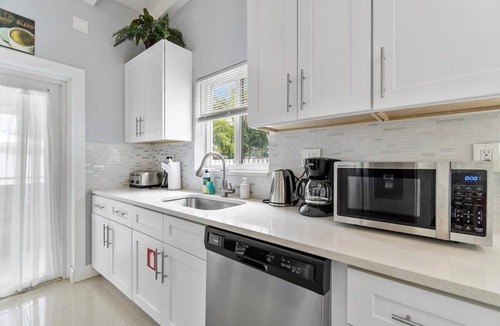 Dolphin Isles Apartment | 2 Bedroom on the Barrier Island. Walk to the Beach